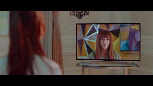 无名女孩：数字时代下的身份迷思与存在焦虑