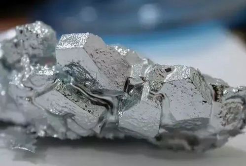 金属铯的特性与多元应用