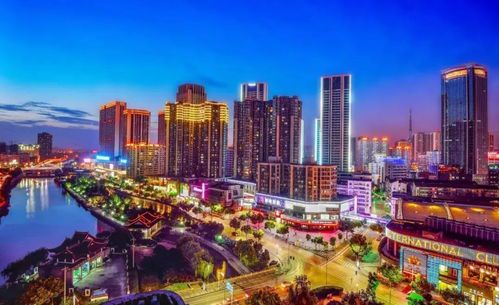 **钟楼区：历史与现代交融的城市核心**